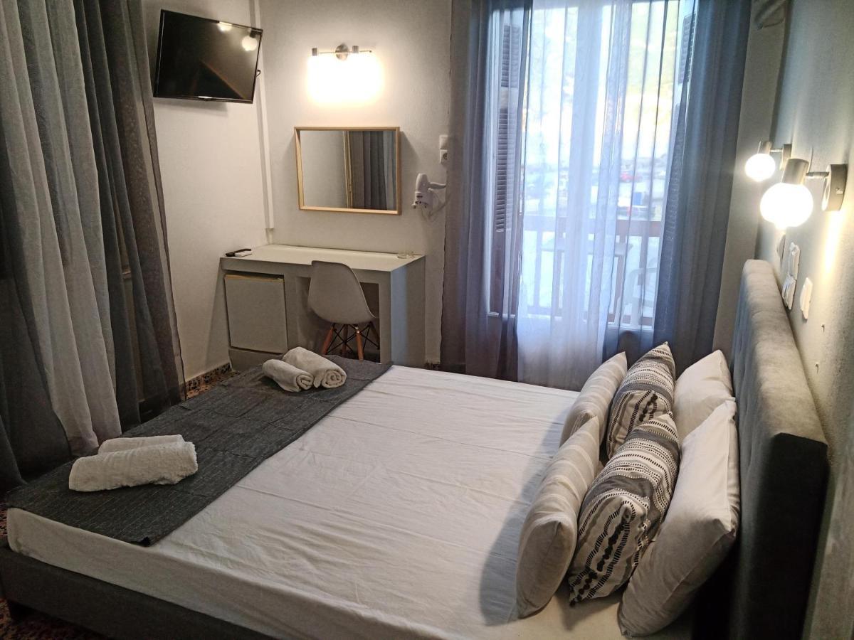 Georgios L Hotel Скопелос Екстериор снимка