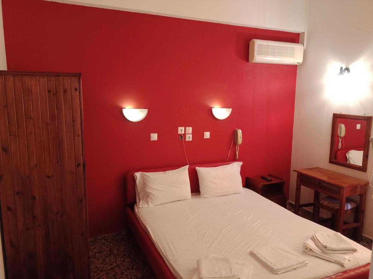Georgios L Hotel Скопелос Екстериор снимка