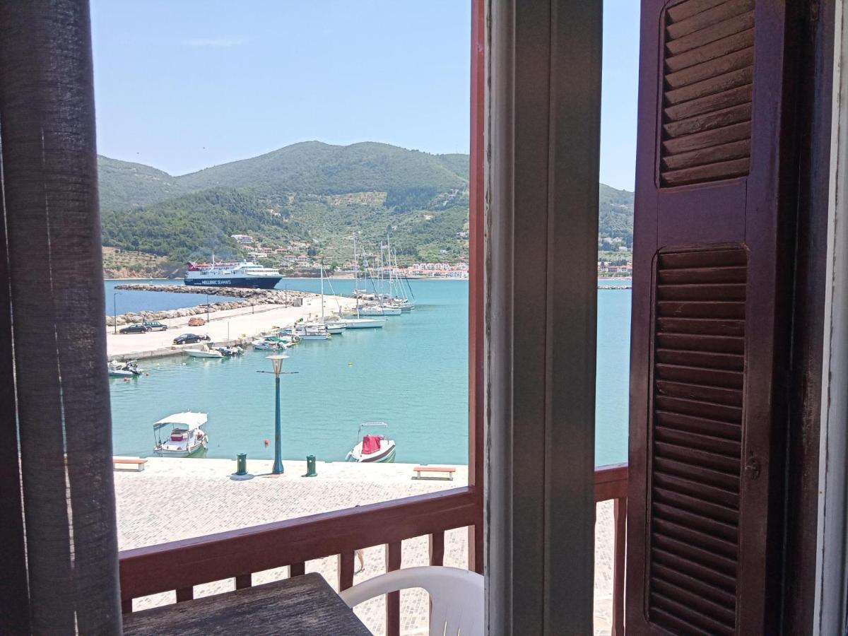 Georgios L Hotel Скопелос Екстериор снимка