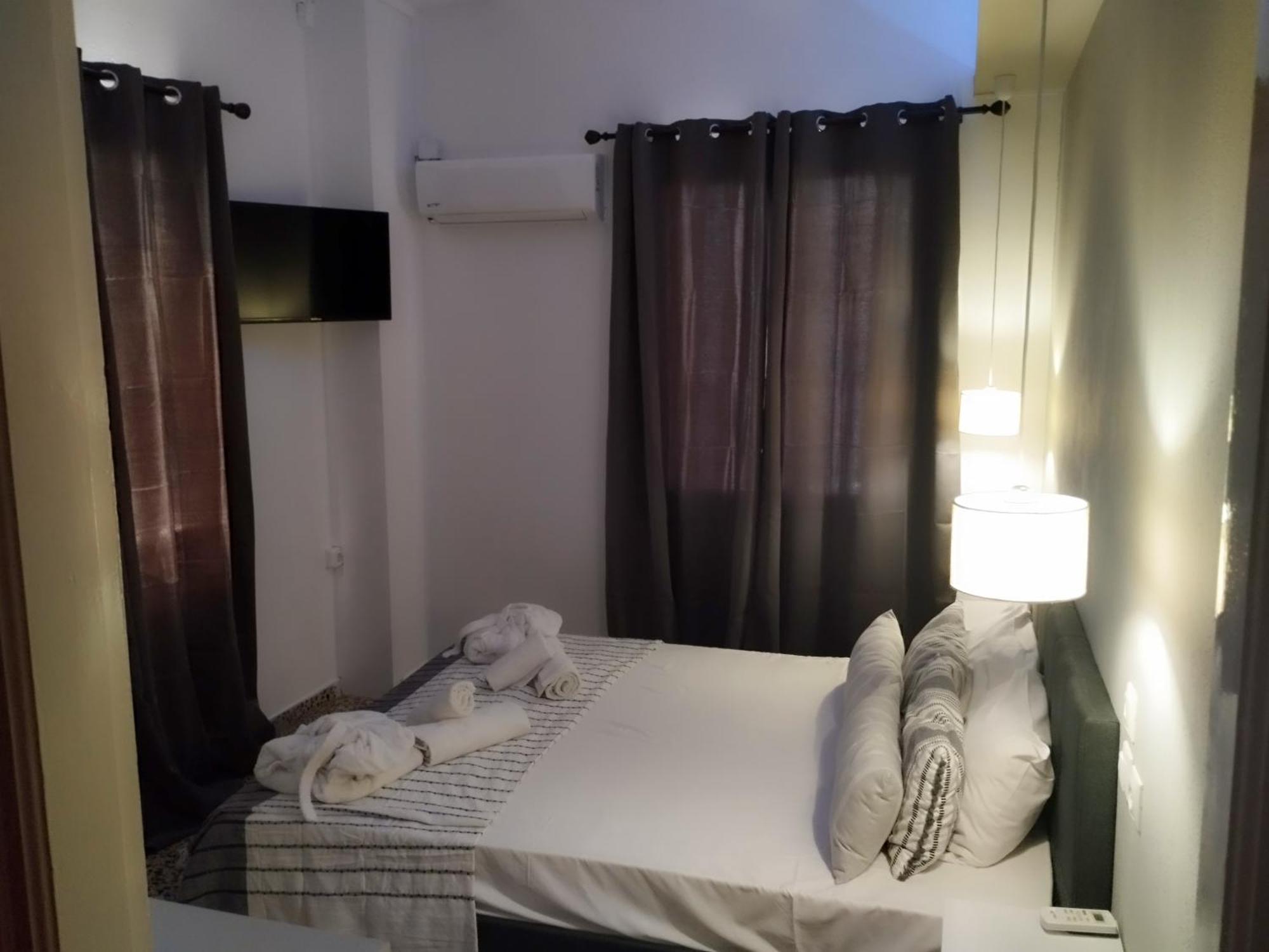Georgios L Hotel Скопелос Екстериор снимка